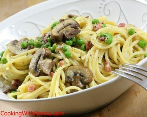 Spaghetti with Peas Prosciutto and Mushrooms